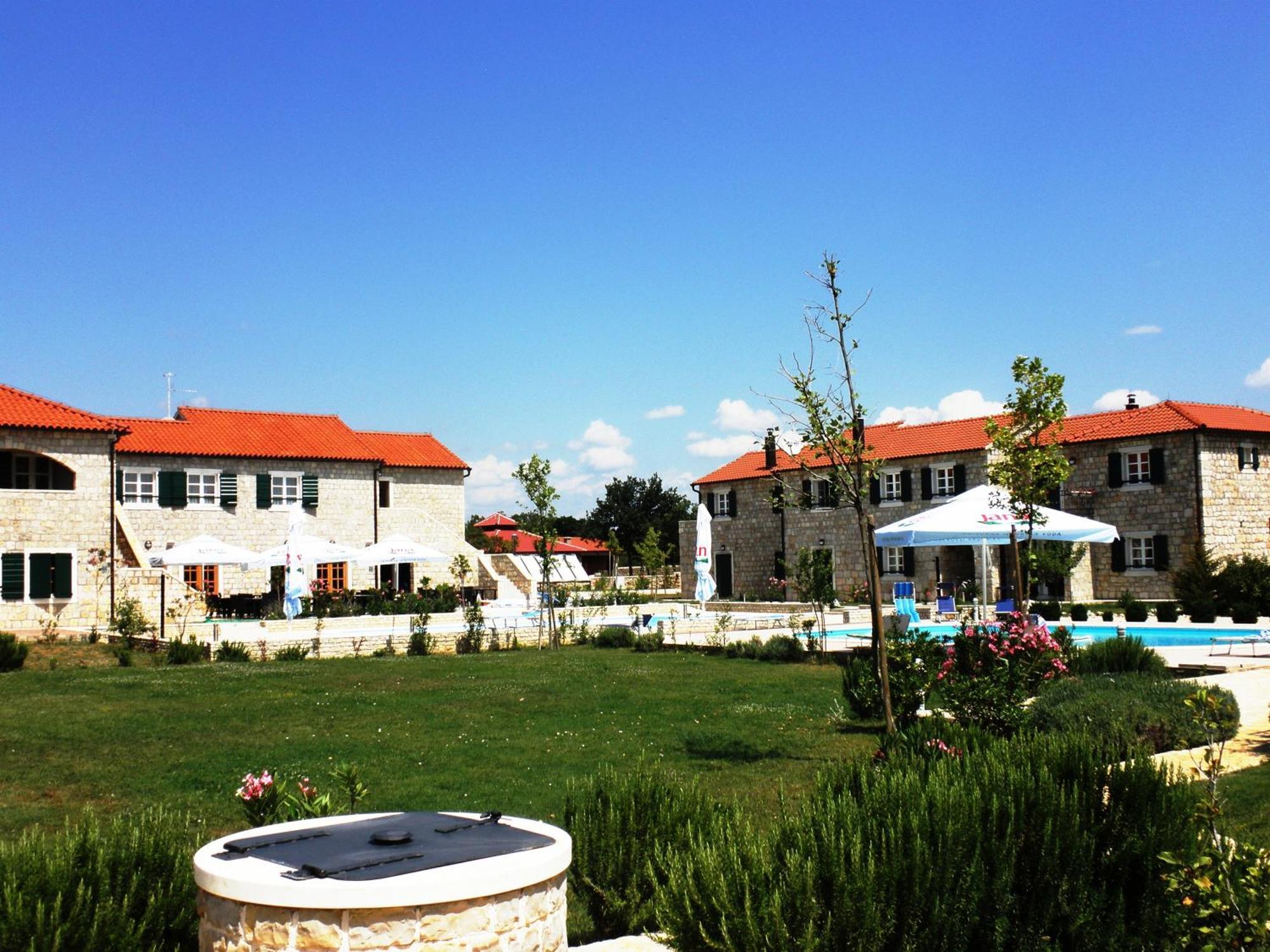 Pansion Skelin Hotel Drinovci Luaran gambar
