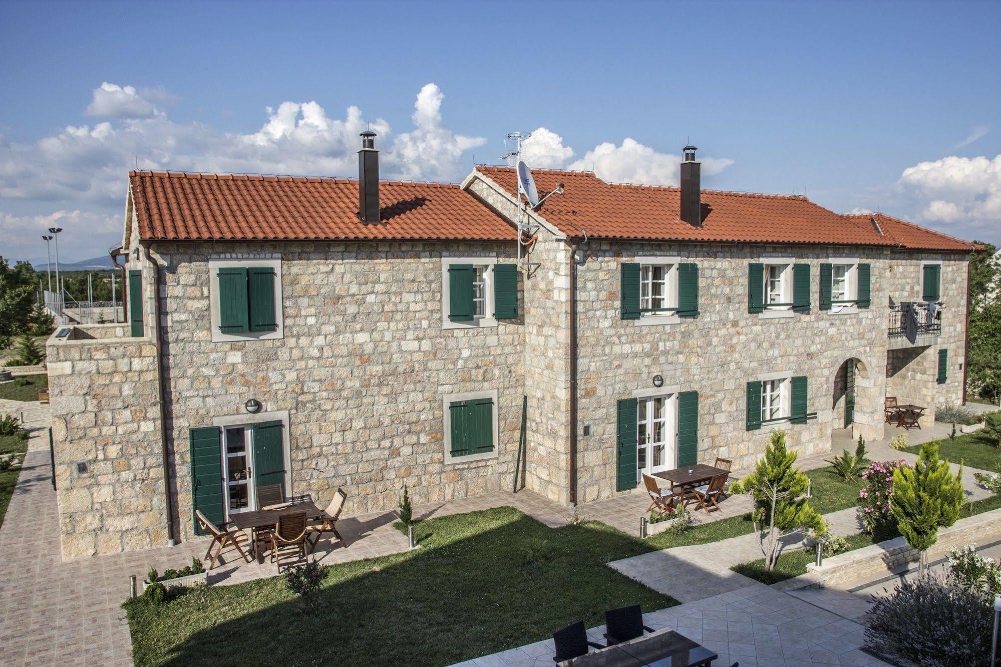 Pansion Skelin Hotel Drinovci Luaran gambar